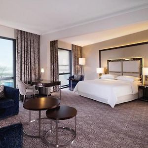 Deluxe Suite met een Slaapkamer en een King Size Bed